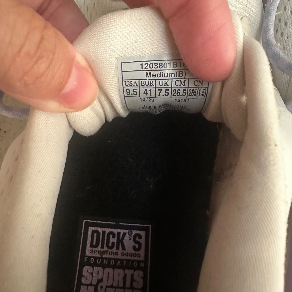 Brook’s ghost shoe - Picture 6 of 6